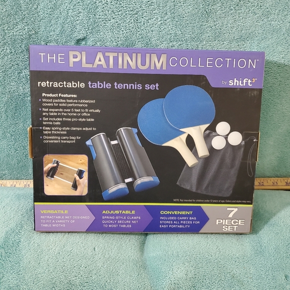 New in open box Retractable Tennis Set - Picture 2 of 3
